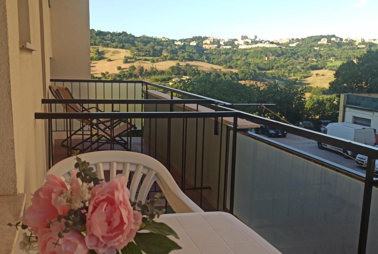 Appartamento Colleverde Ancona Exterior foto